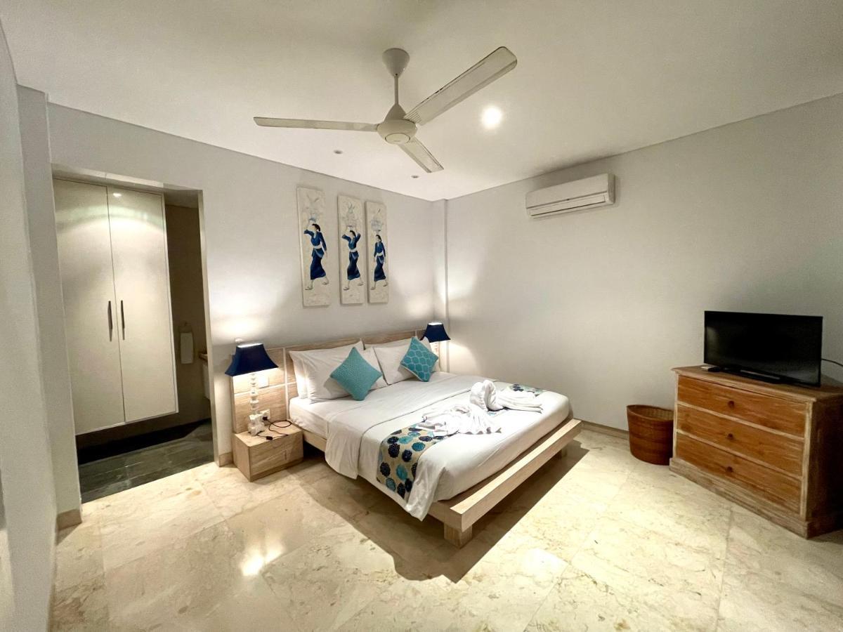 Jasa Villa Seminyak (Bali)